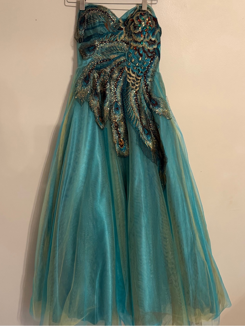 Dave & Johnny Y2K Peacock Gown 5/6 Embroidered Sequin Fairy Prom Formal Dress